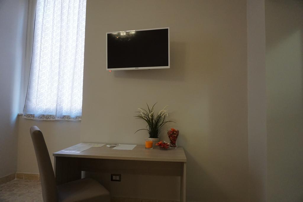 Residence Stendhal Guest House Civitavecchia Ngoại thất bức ảnh