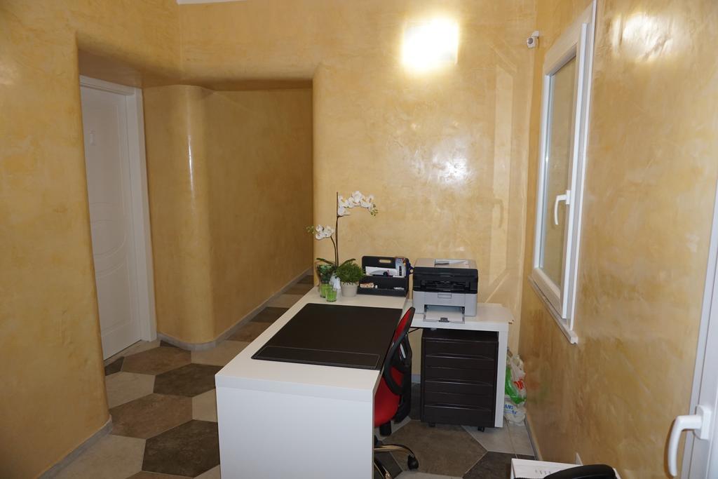 Residence Stendhal Guest House Civitavecchia Ngoại thất bức ảnh