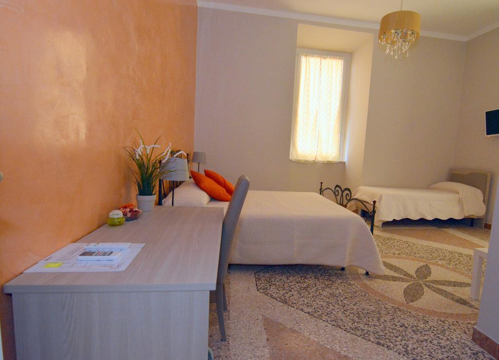 Residence Stendhal Guest House Civitavecchia Ngoại thất bức ảnh