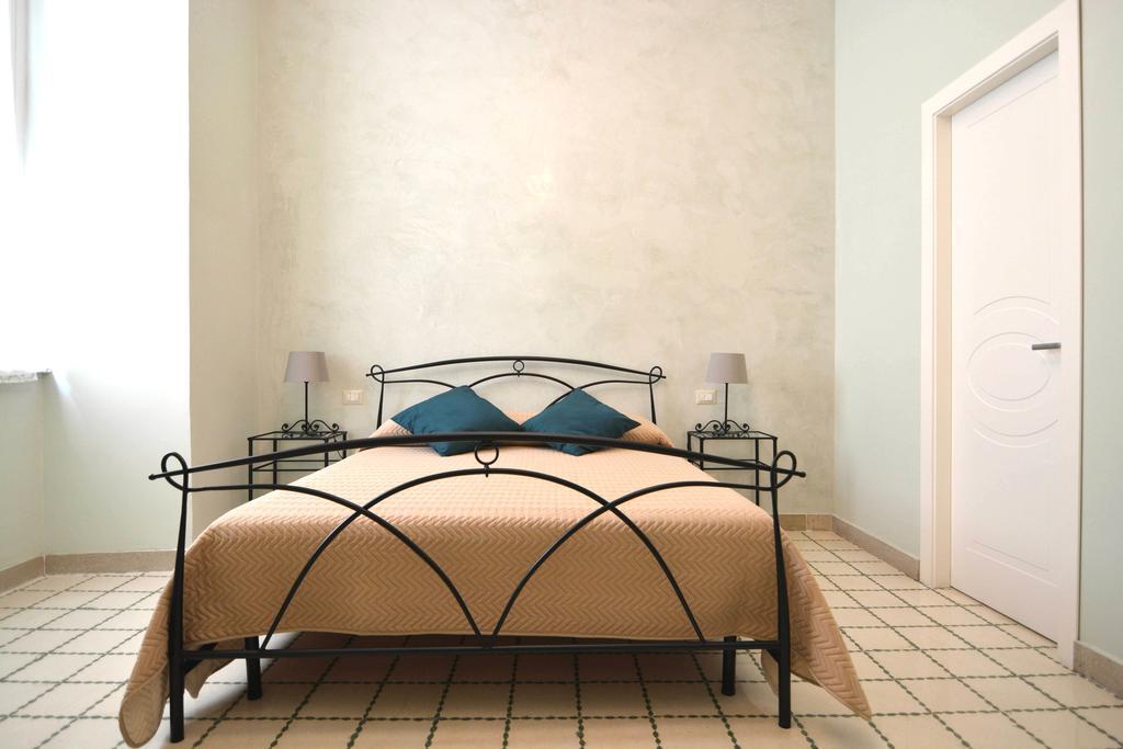 Residence Stendhal Guest House Civitavecchia Ngoại thất bức ảnh